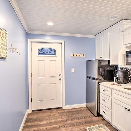 Updated Williamstown Apartment With Kitchen! エクステリア 写真