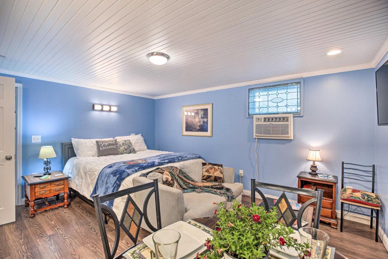 Updated Williamstown Apartment With Kitchen! エクステリア 写真