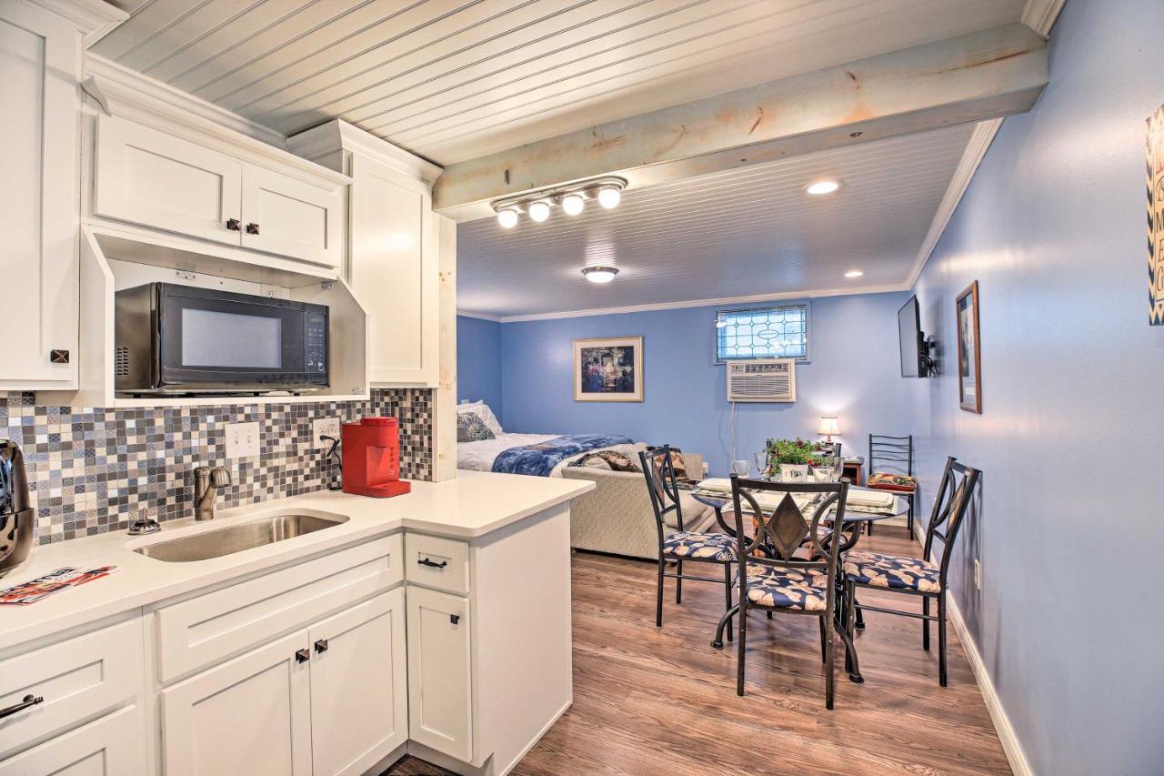 Updated Williamstown Apartment With Kitchen! エクステリア 写真