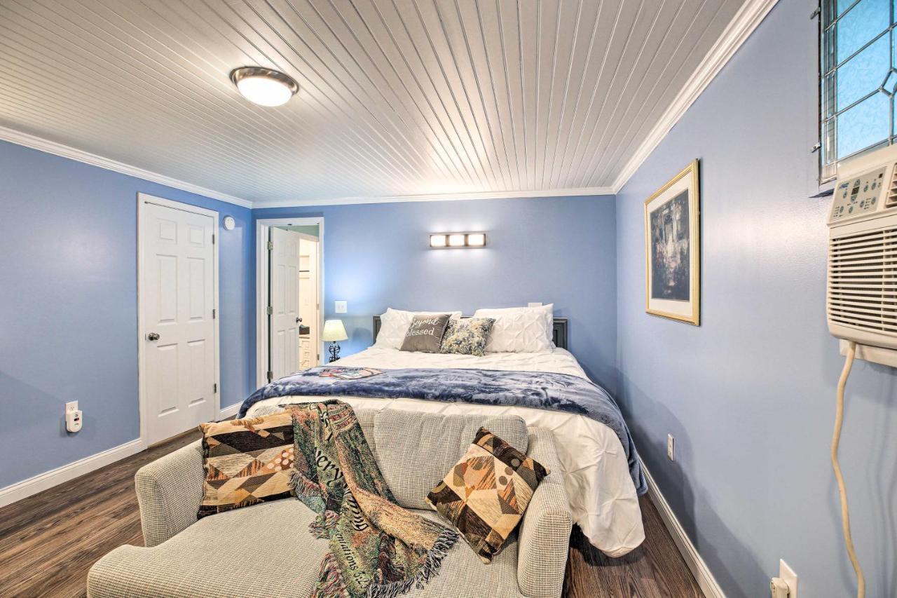 Updated Williamstown Apartment With Kitchen! エクステリア 写真