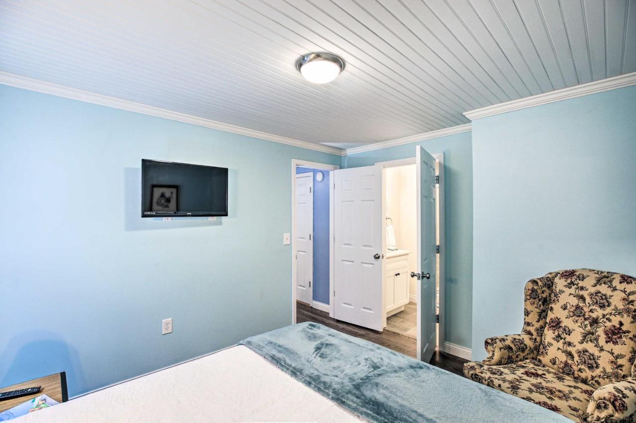 Updated Williamstown Apartment With Kitchen! エクステリア 写真
