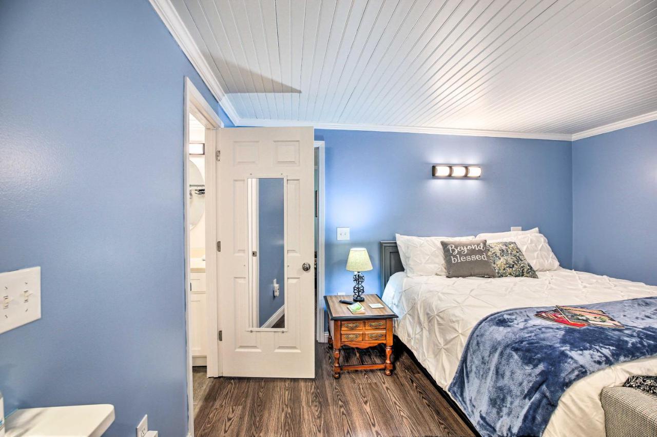 Updated Williamstown Apartment With Kitchen! エクステリア 写真